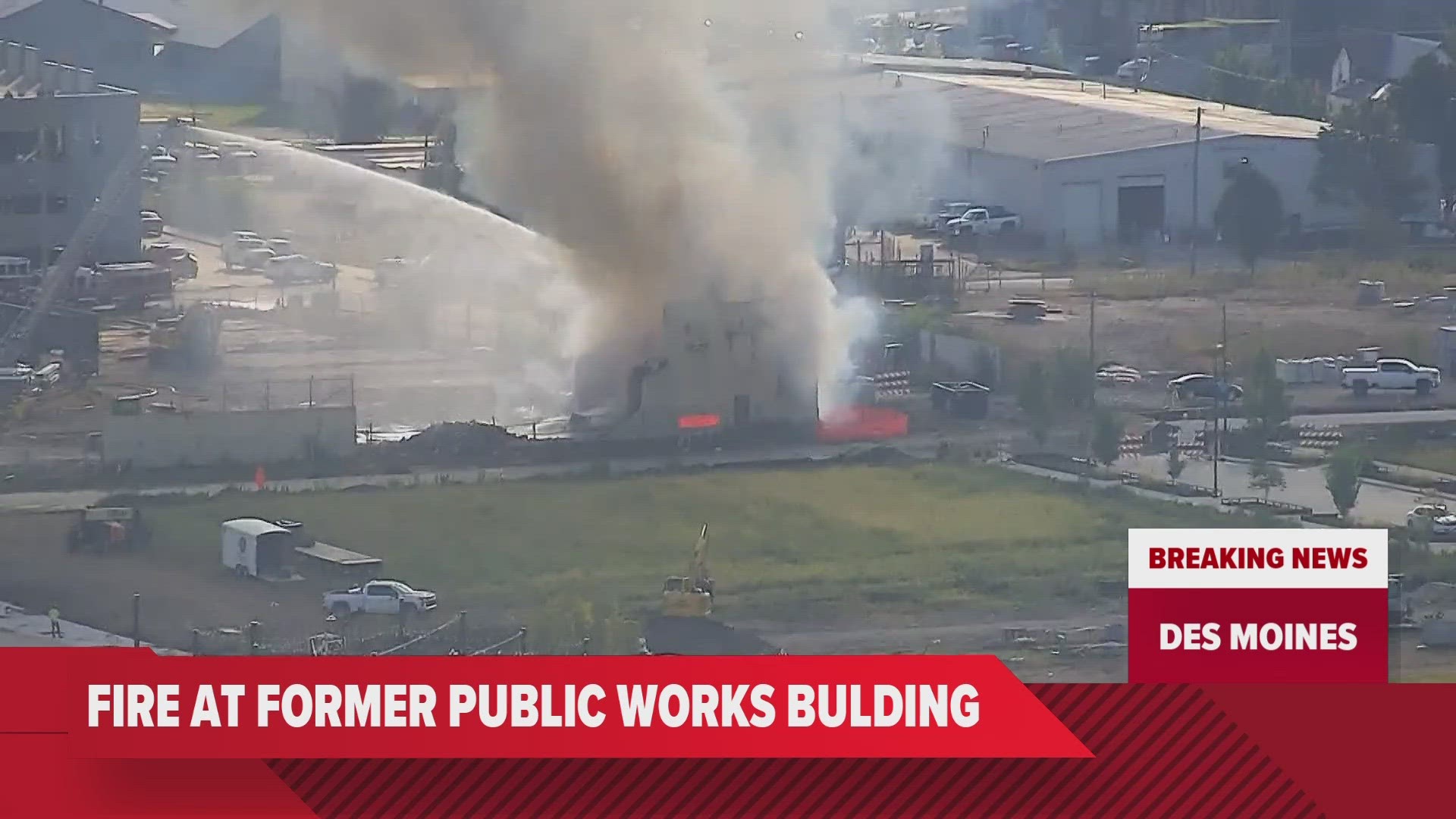 The fire broke out at a vacant building on Southeast 5th Street and Elm Street.