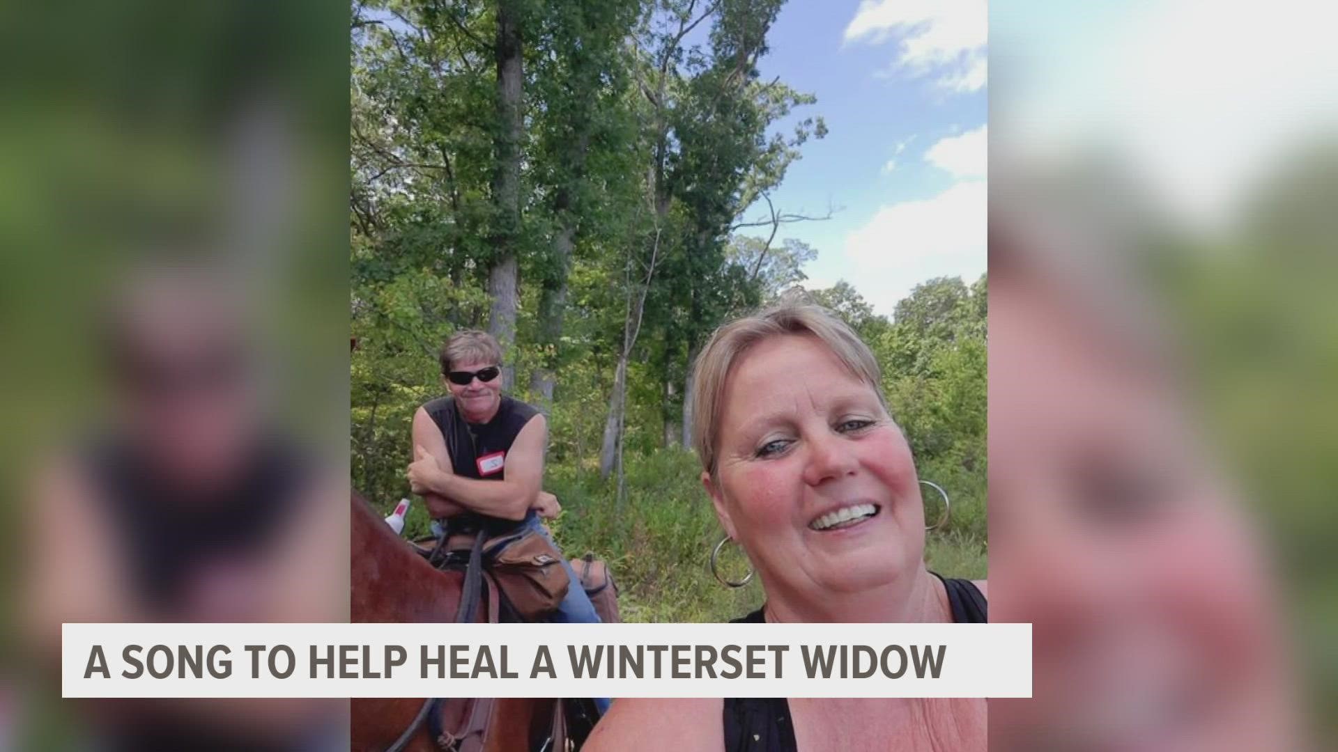 Sam moss wrote a song for a widow who lost her husband in the March 5, 2022 Winterset tornado.