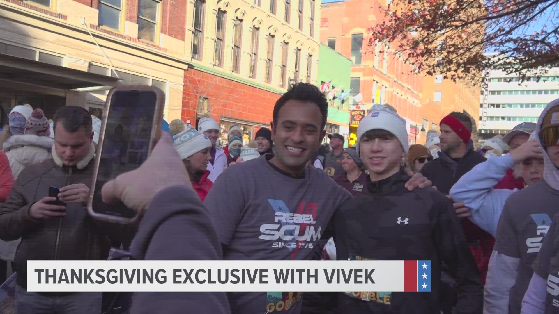 Local 5's Dana Searles spent Thanksgiving morning with Vivek Ramaswamy as he ran the Des Moines Turkey Trot and gave pies to volunteers.