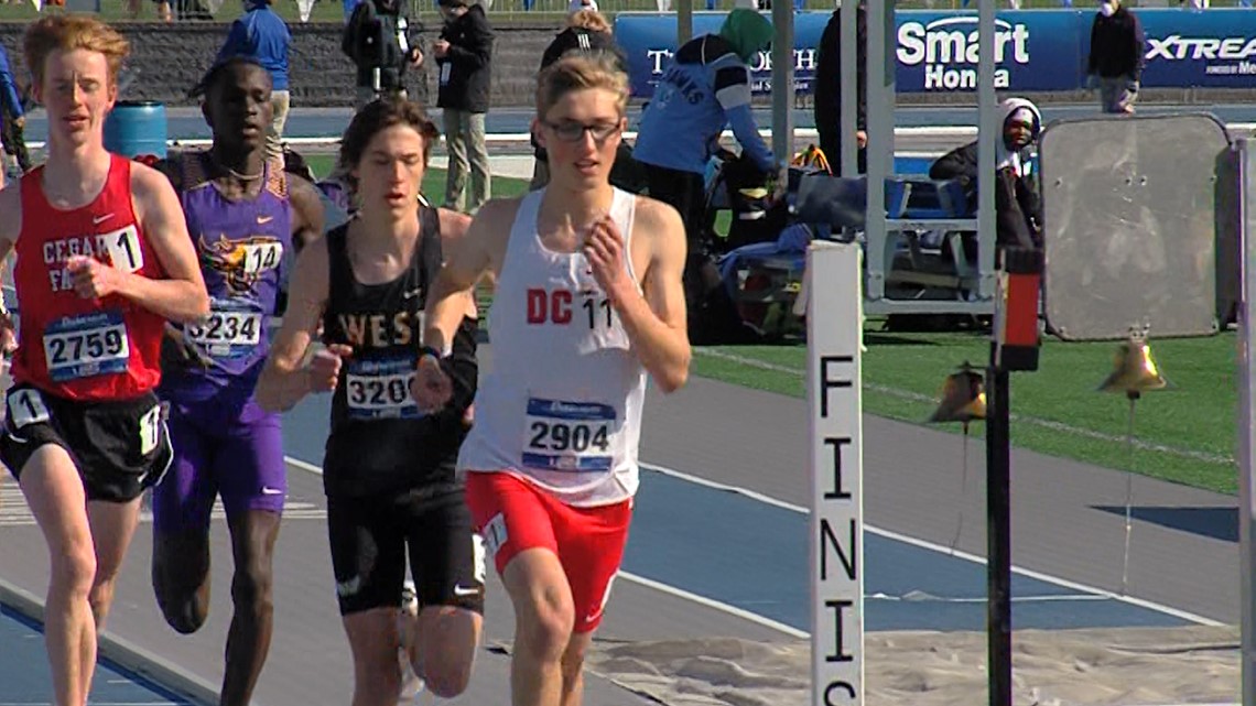 DC-G's Aidan Ramsey chasing down the 3A leader in 1600 and 3200 races ...