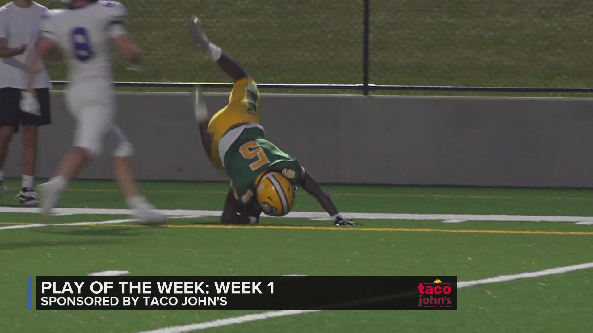 Francois somehow hauled in a heck of a pass for Des Moines Hoover that we had to re-watch to believe. The adjustment mid-air was a spectacular show of athleticism.