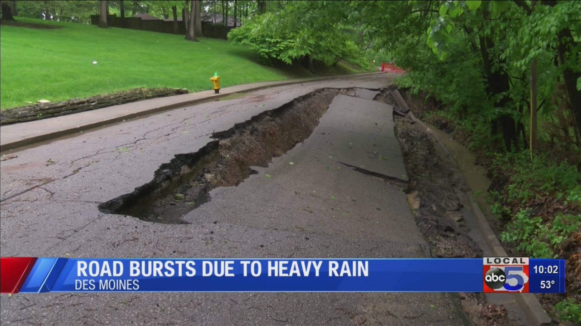 Road collapses in Des Moines after heavy rain