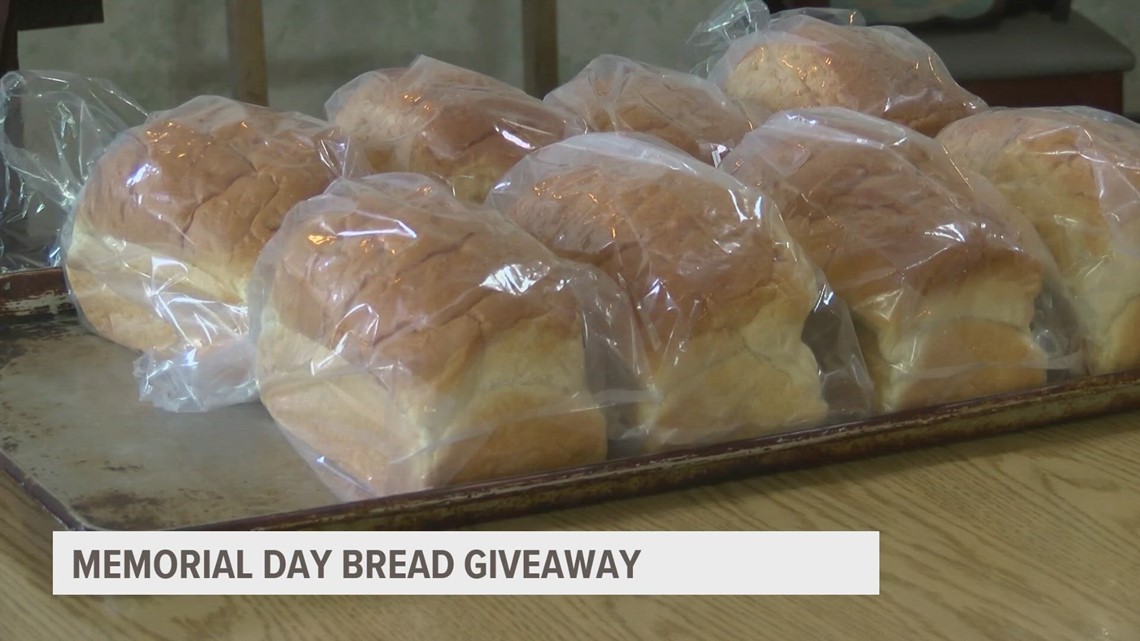 Winterset bakery gives away free bread to honor late family member