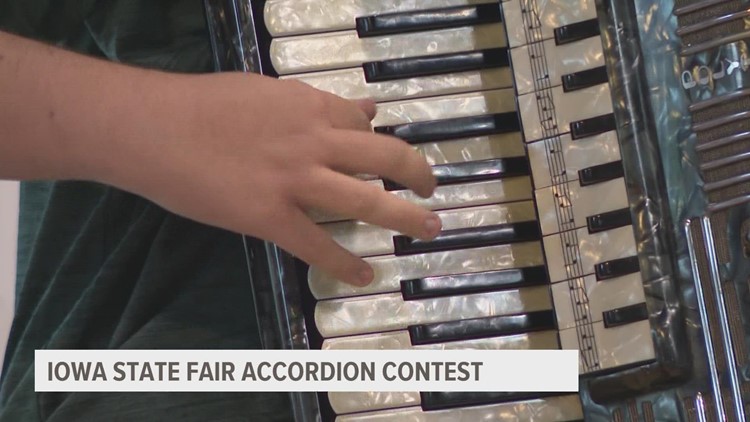 Accordion contest fills Iowa State Fair with music