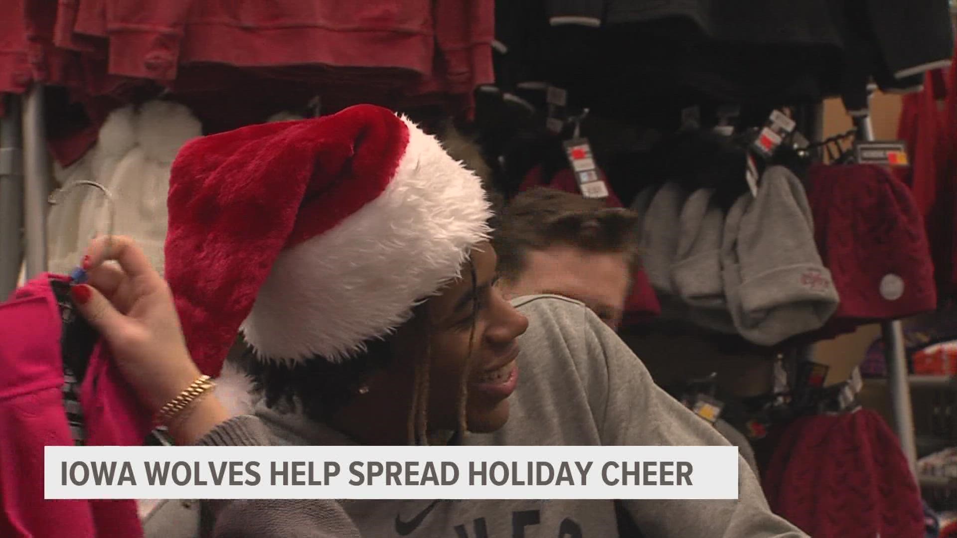 The Iowa Wolves are spreading holiday cheer by giving back to kids in the community.