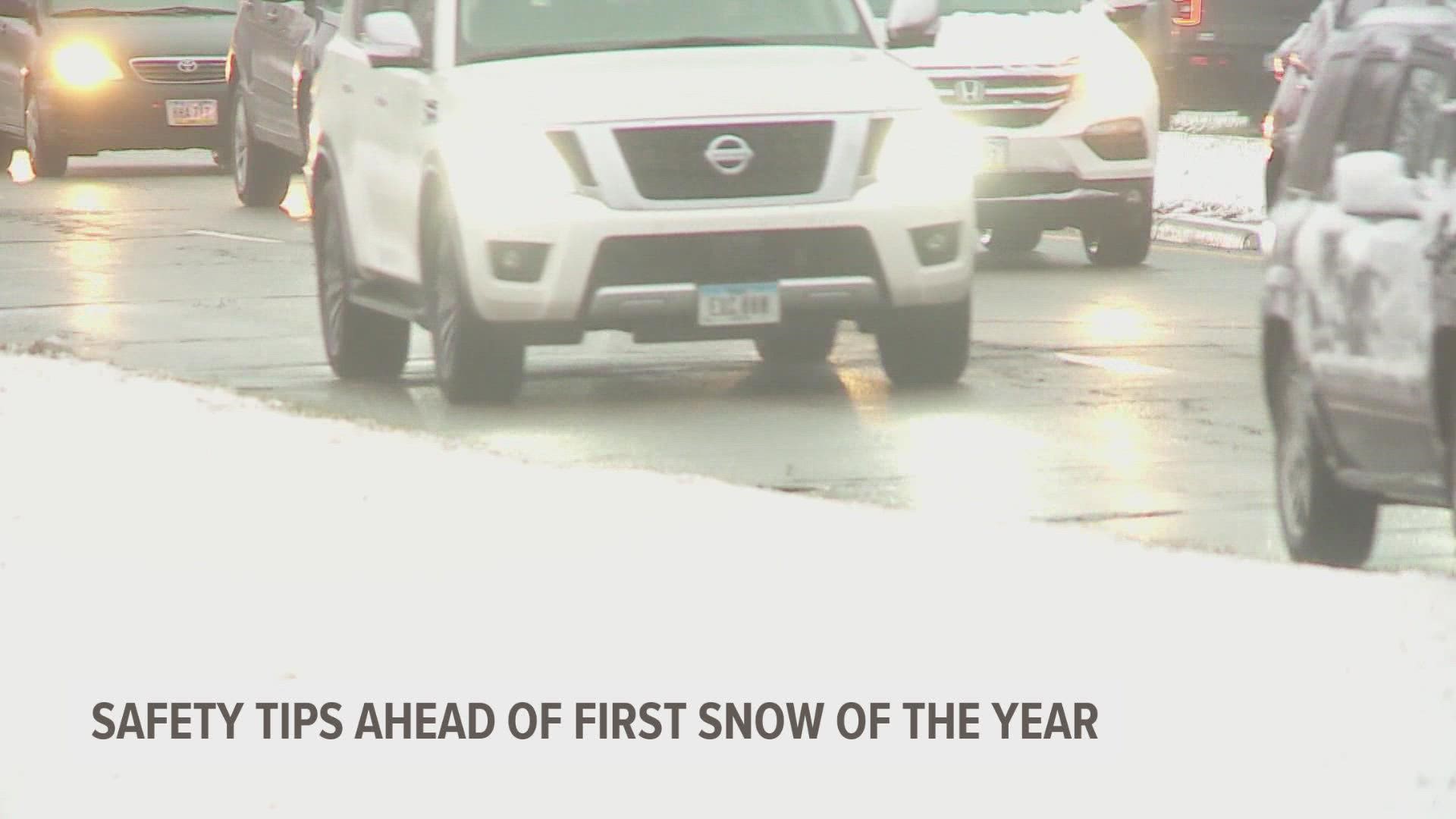 With the heaviest snowfall happening during Tuesday morning's commute, the Iowa State Patrol and the City of Des Moines want you to take it safe on the roads.