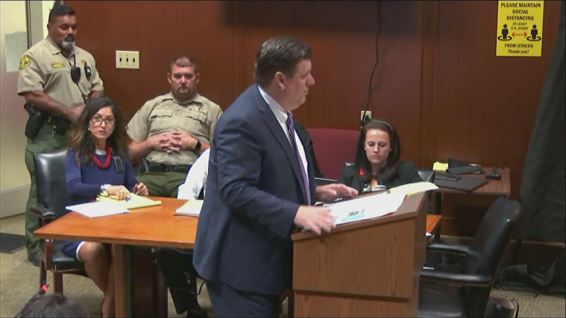 Attorney Chad Frese gives the defense's closing argument before a Scott County jury.
