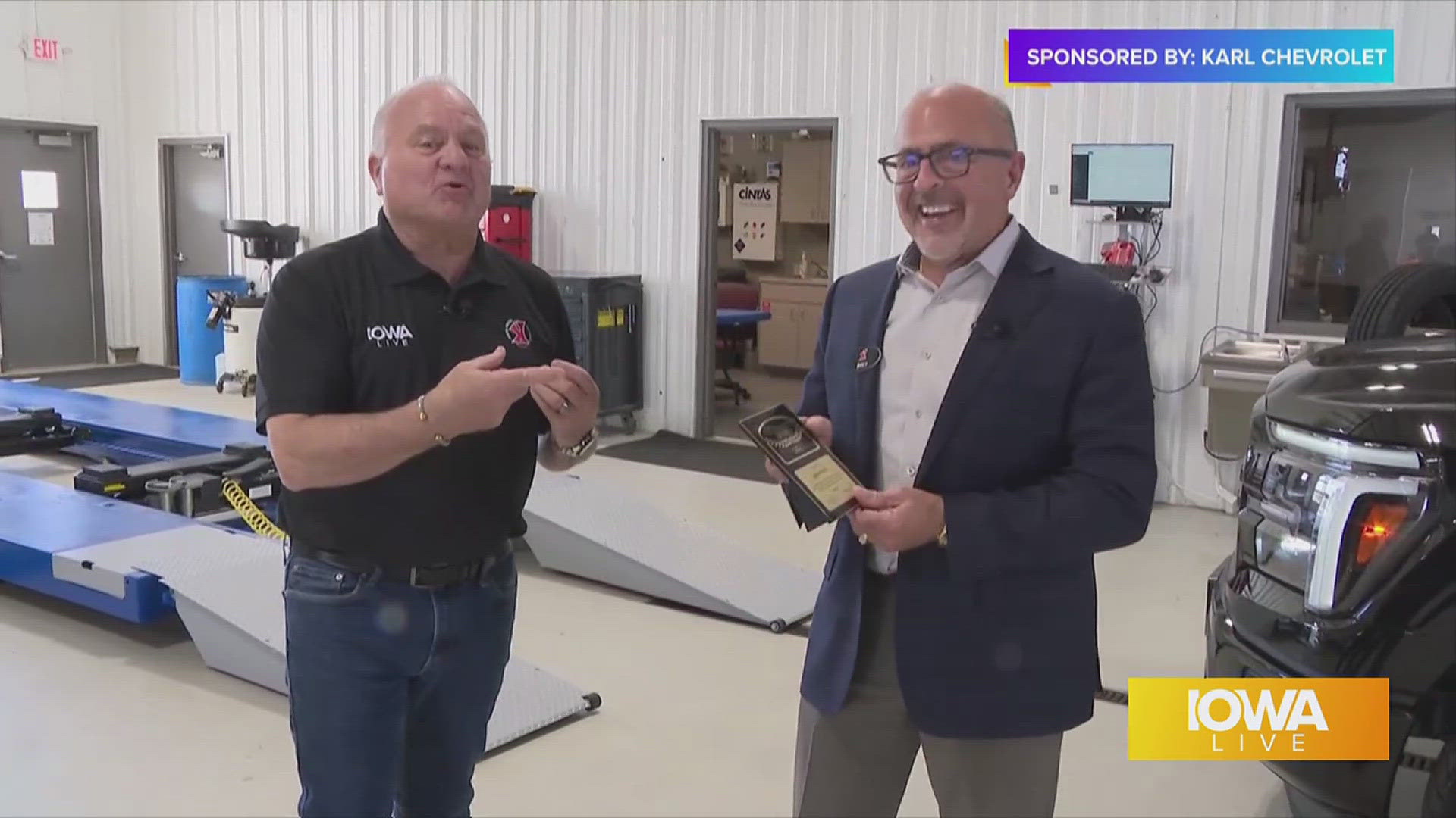 Karl Ford Story City provides unbeatable customer service, including an oil change fast lane and mobile maintenance option | Paid Content