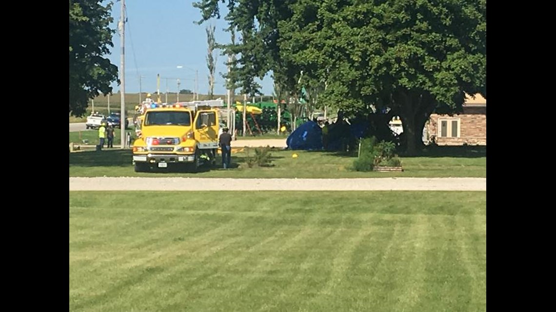 Crop duster pilot dies in northern Iowa crash