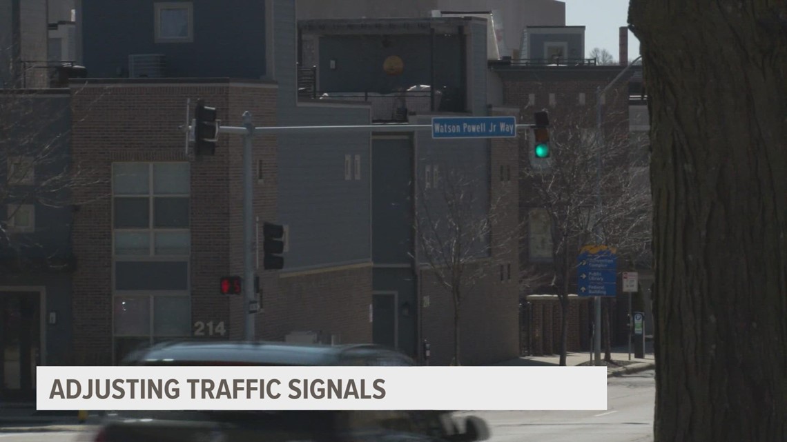 City of Des Moines continuing to adjust traffic signals