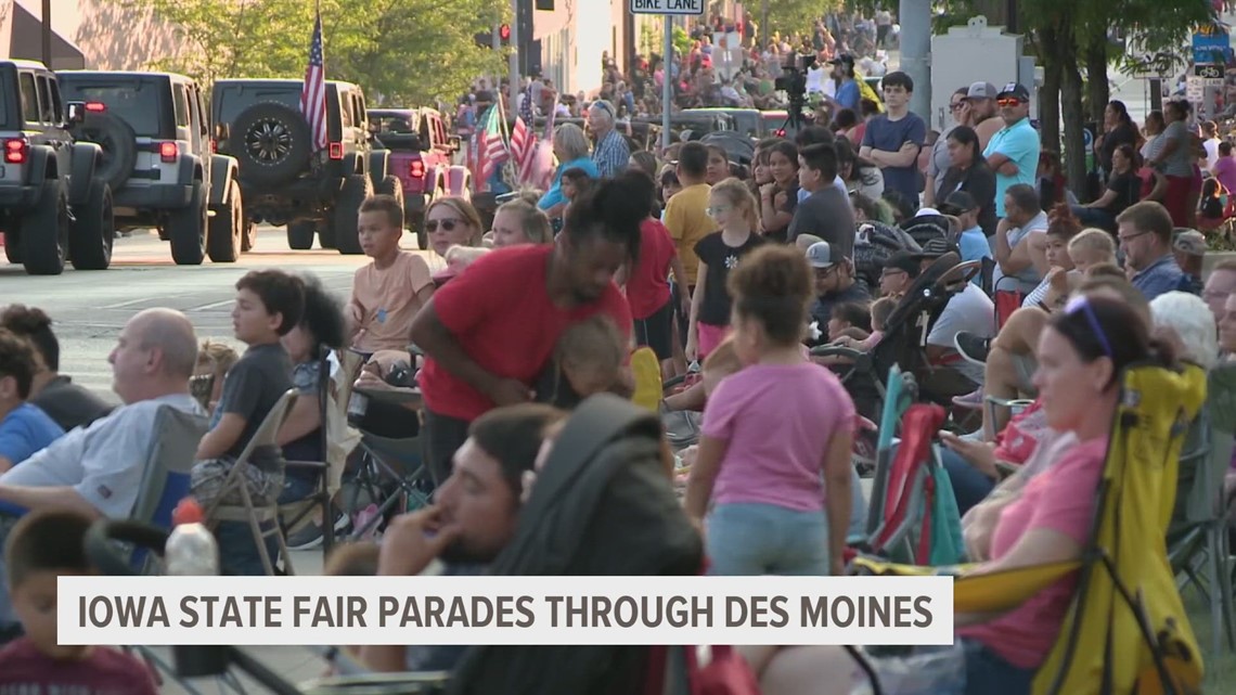 Iowa State Fair parades through downtown Des Moines