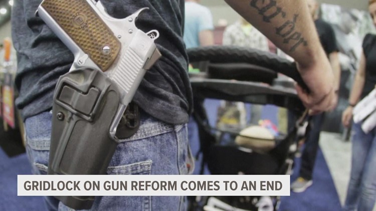 Supreme Court strikes down New York gun law in major 2nd Amendment