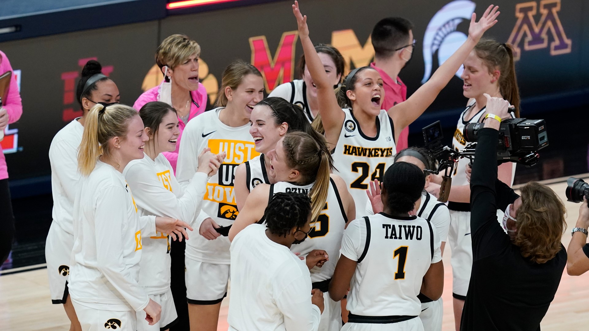Hawkeye women's basketball advance to Big Ten championship game