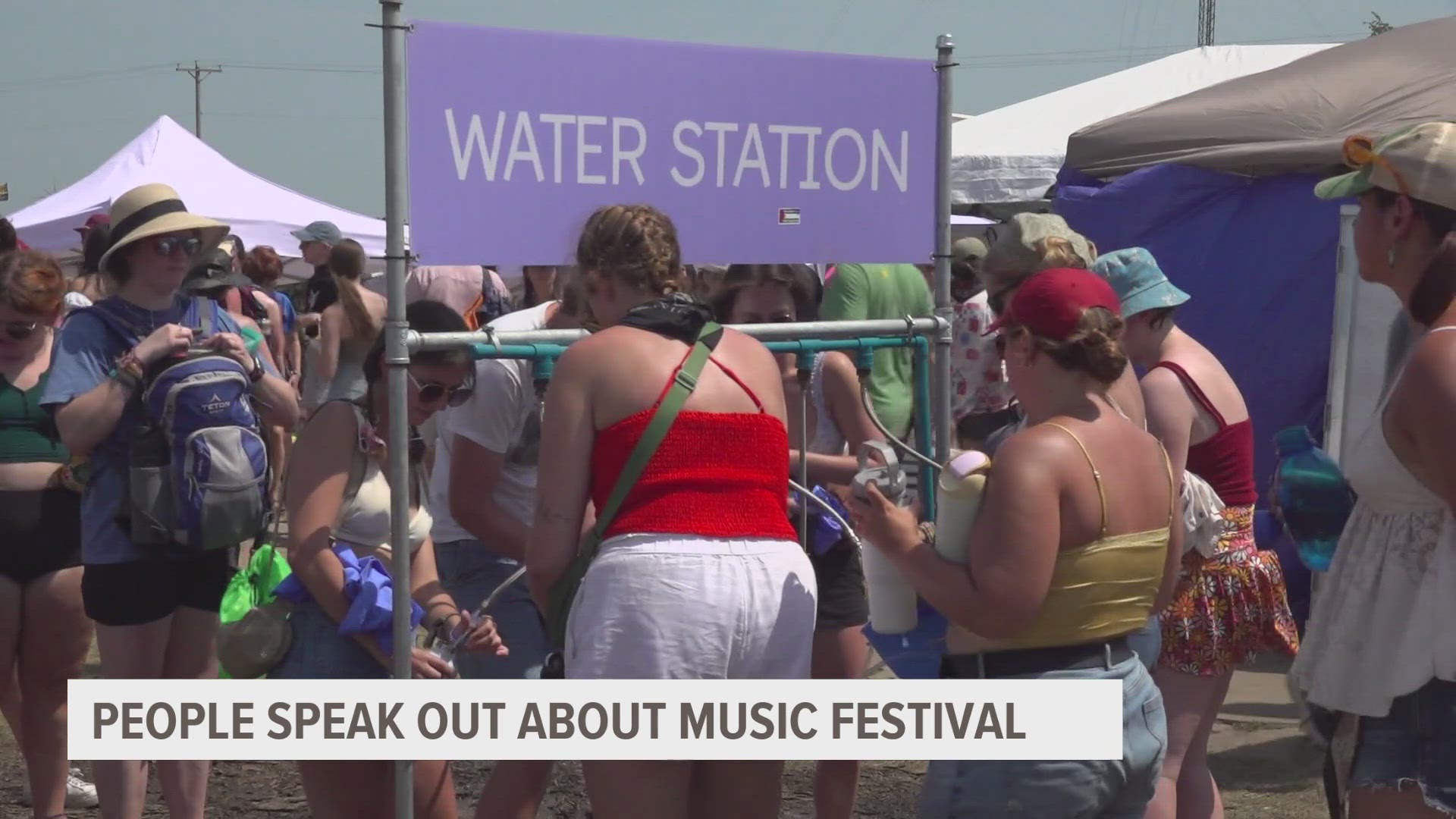 Festivalgoers say crowd size and high heat led to safety concerns.