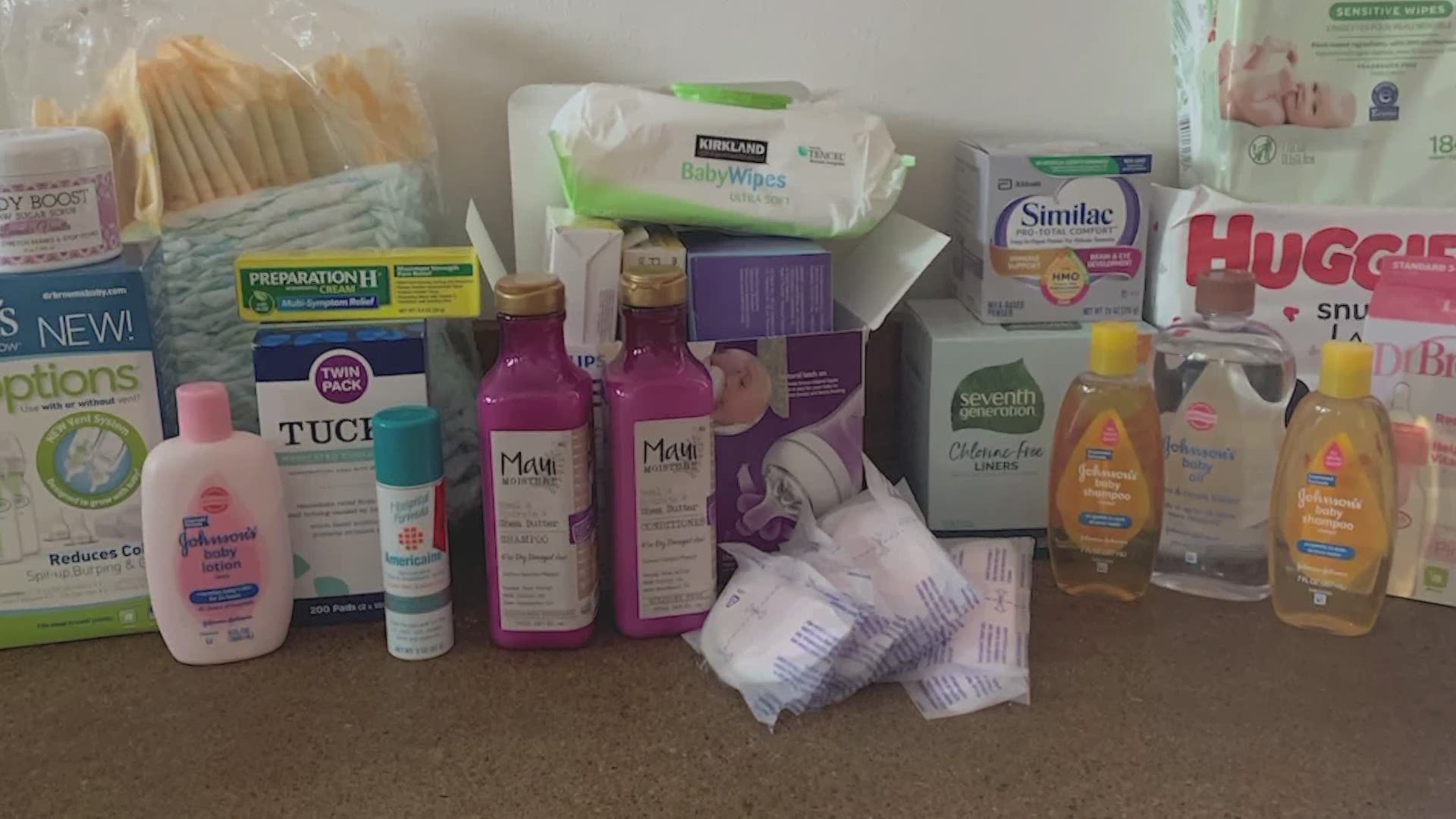Amy Brooks Murphy is helping get necessities to Moms during protests.