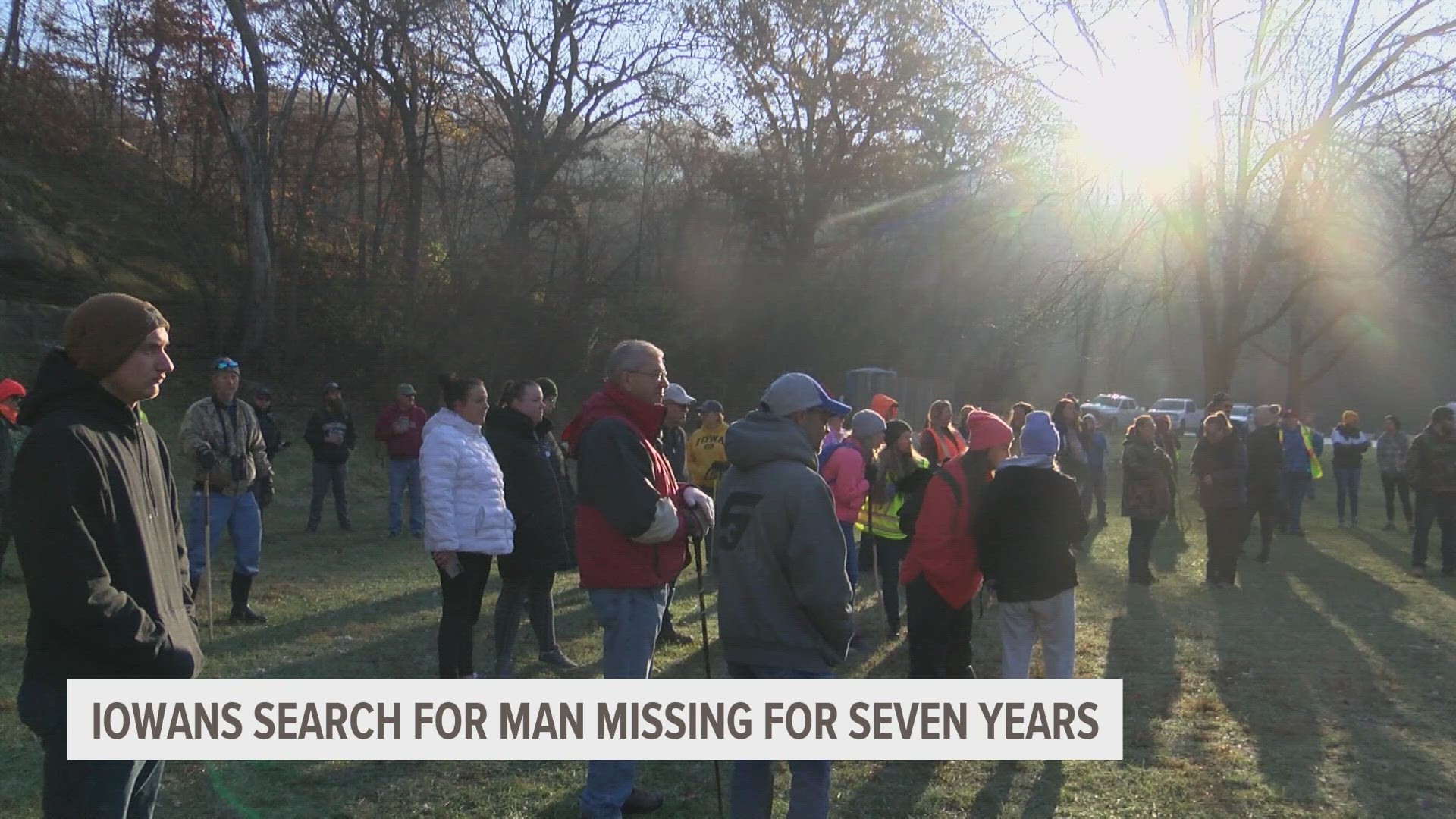 More than 100 Iowans arrived at Ledges State Park Saturday to explore the expansive area and continue the seven-year search for Jesse Leopold.