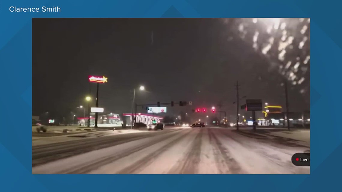 Snow falls across Des Moines Thursday morning