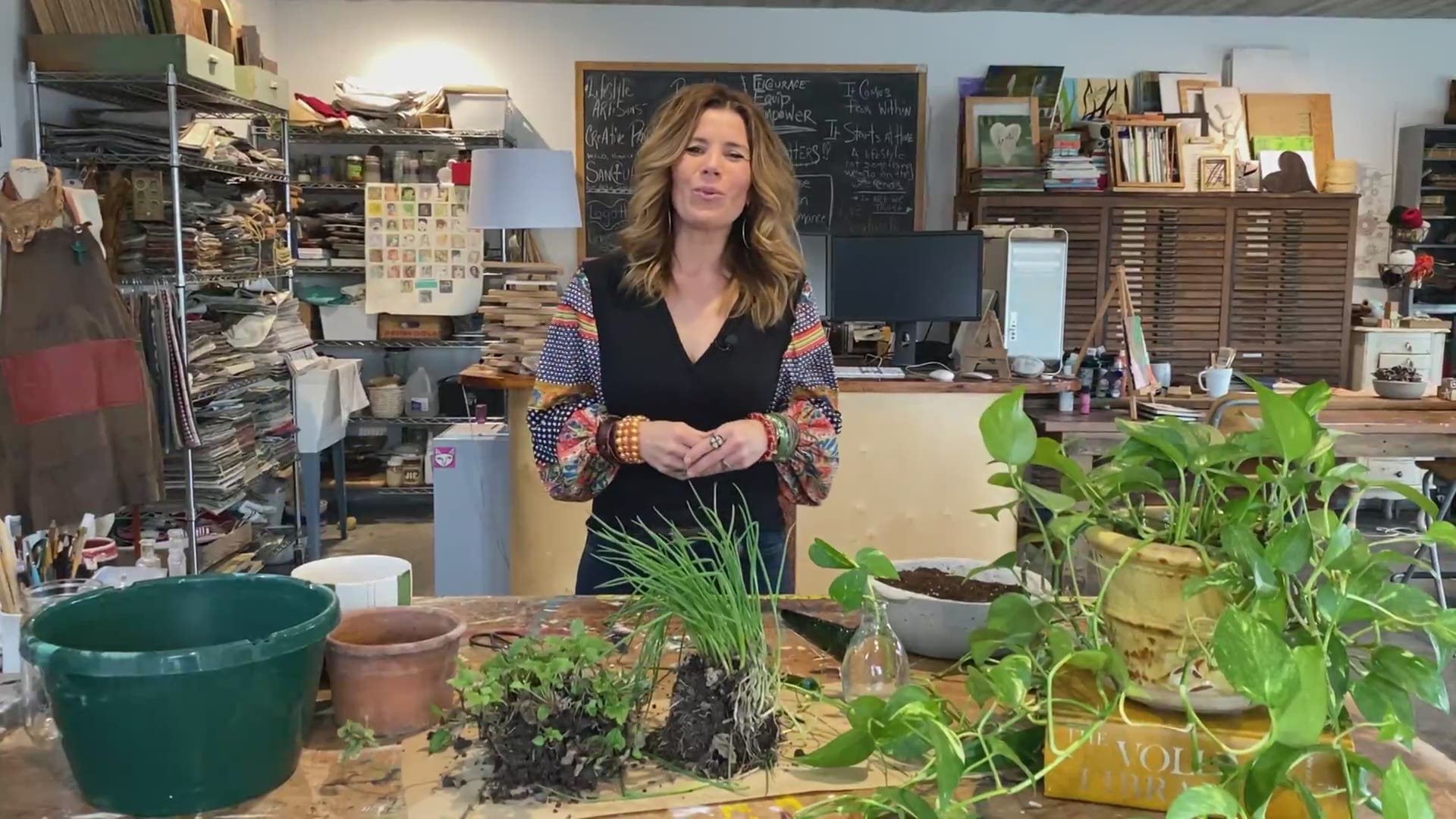 Iowa Live's Michelle Brown brings us another how-to video, this time addressing how you can spread some love around your neighborhood by sharing plants.