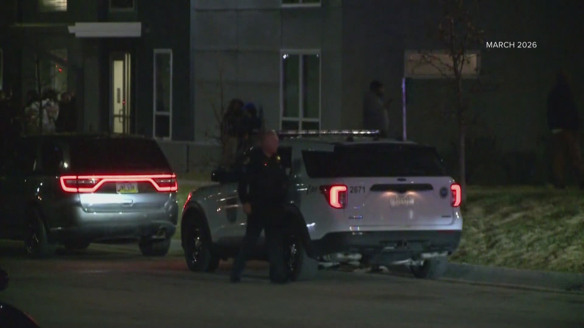 Des Moines officer justified in shooting armed man during welfare check ...