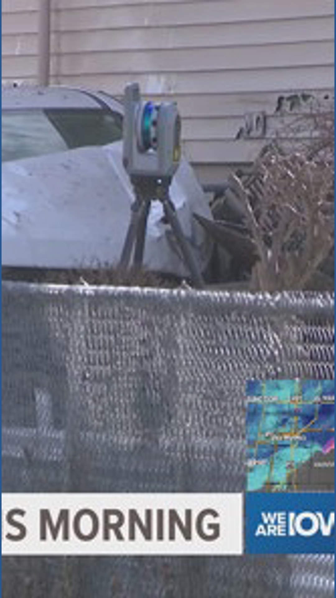 Man dies after striking utility pole in Des Moines | weareiowa.com