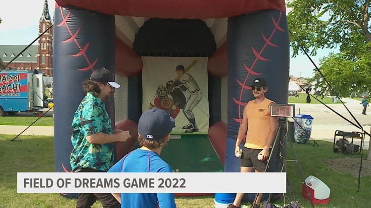 MLB Field of Dreams game brings thousands to Dyersville