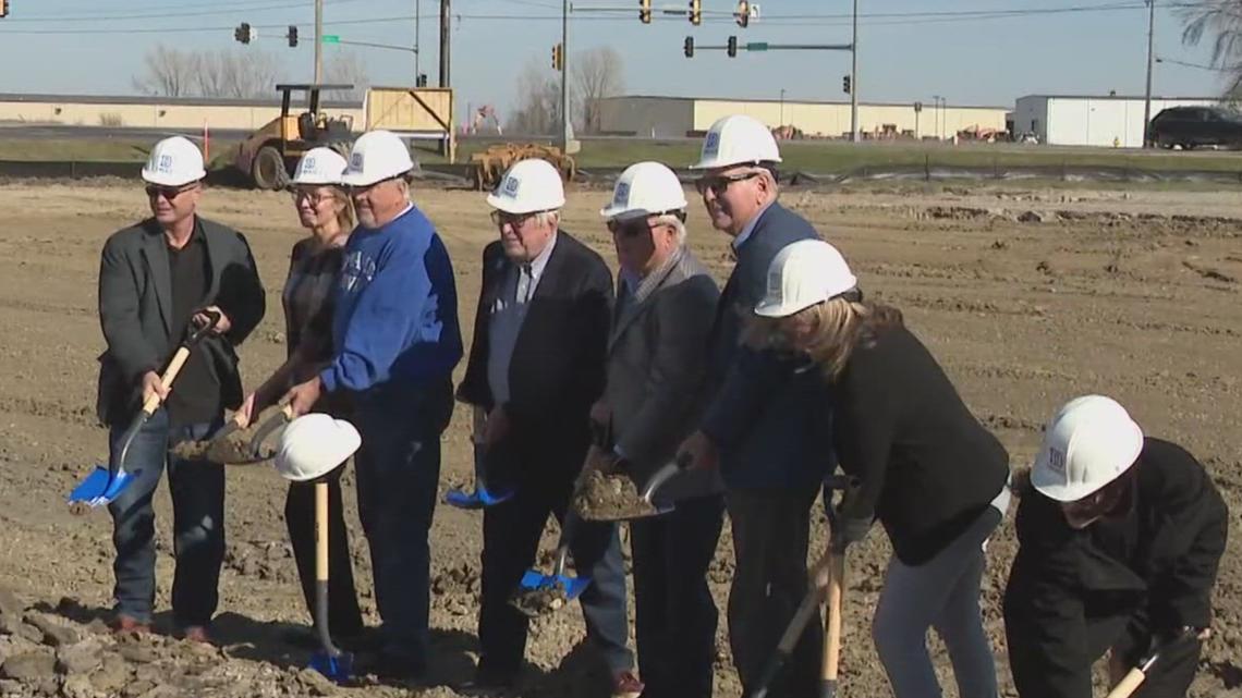 DMACC breaks ground on new Transportation Institute | weareiowa.com