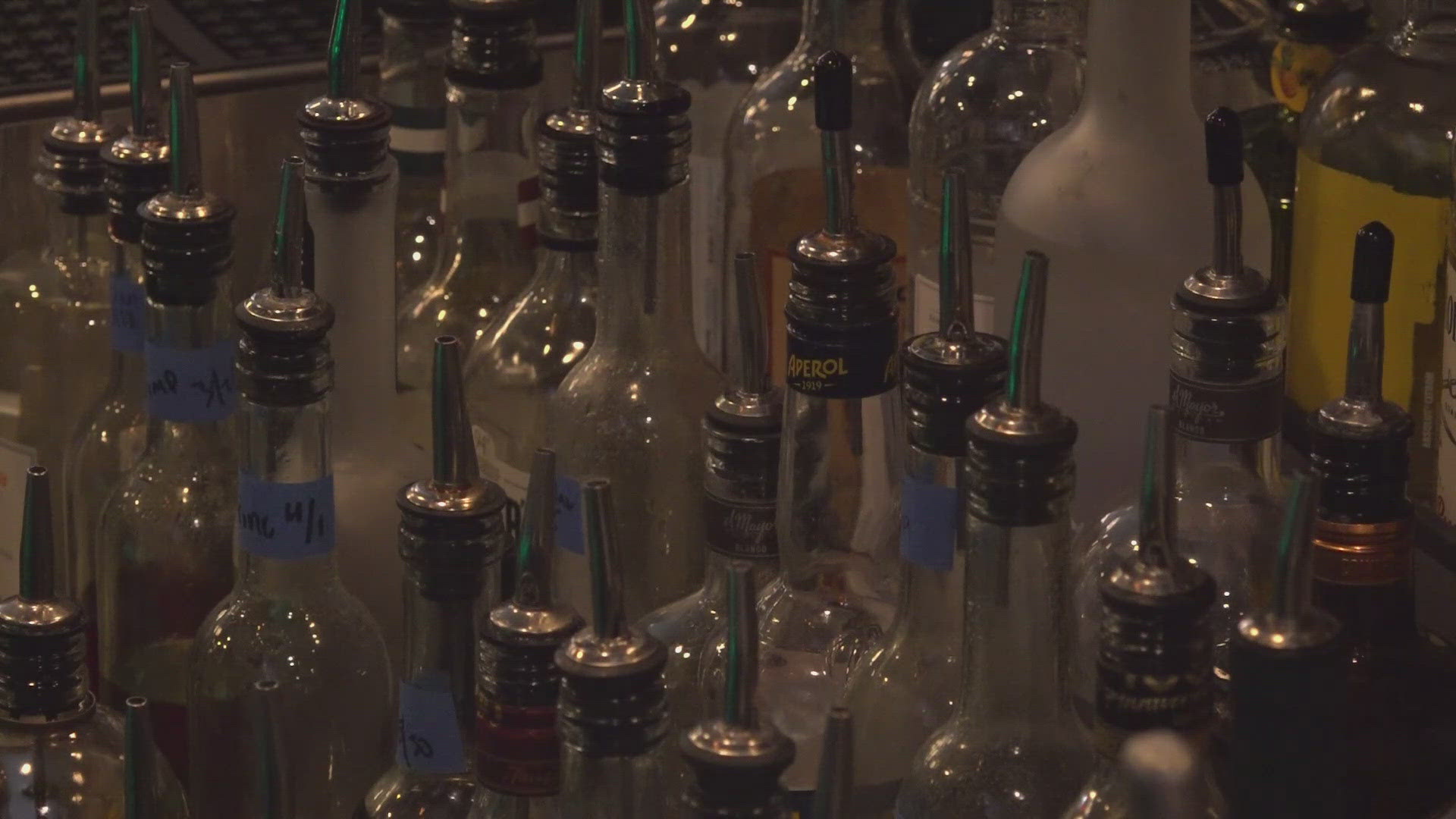 Company recalls raw cheddar cheese products tied to E. coli outbreak ...