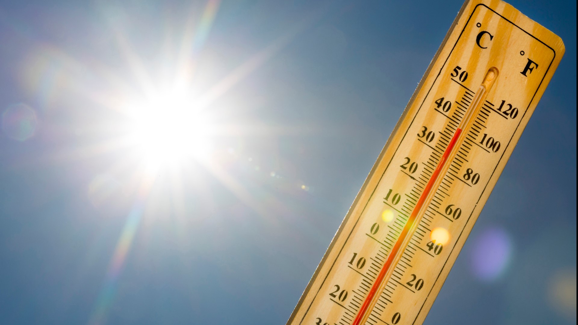882 Iowans were hospitalized due to heat exposure in 2020.