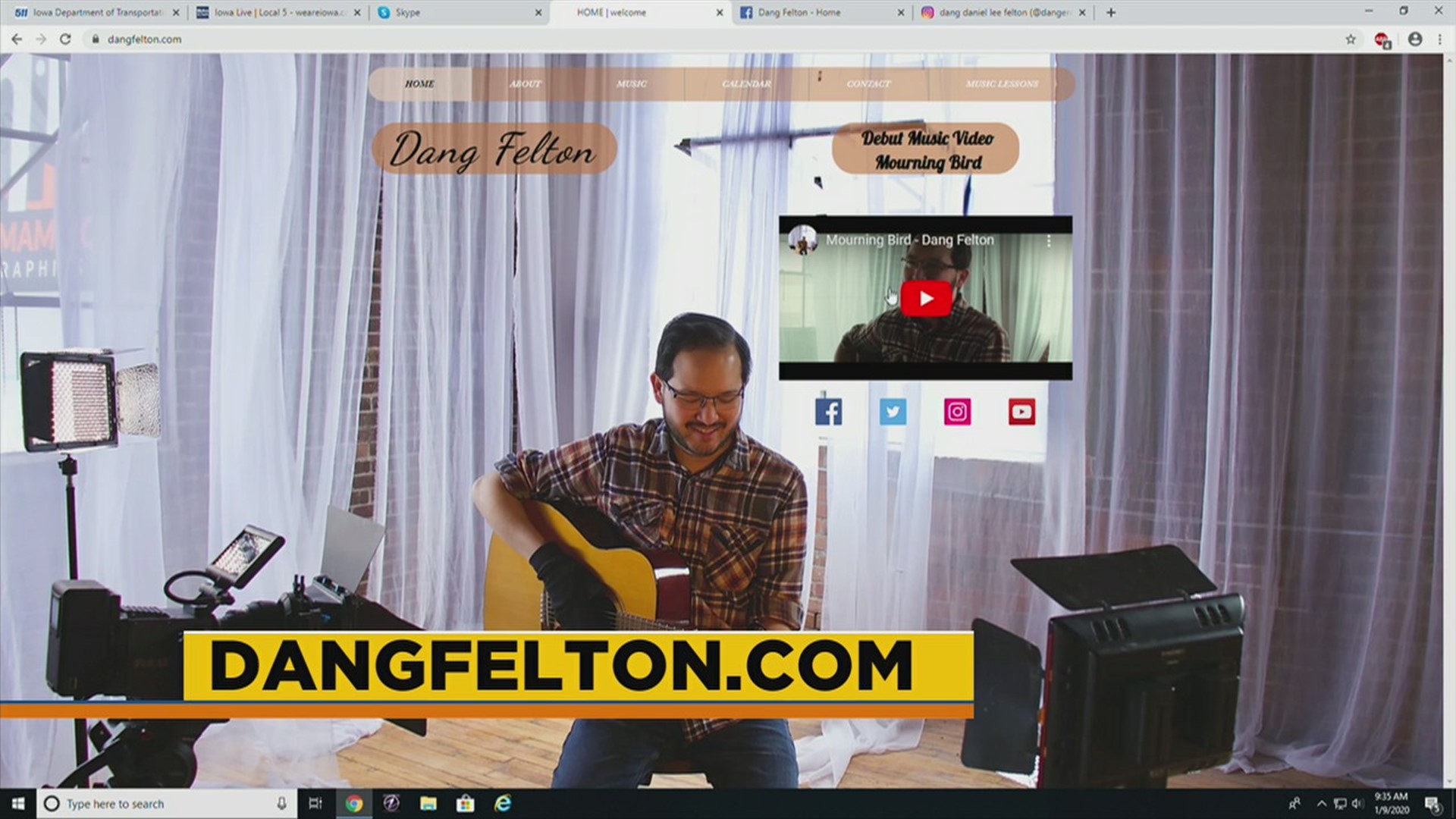 Dang Felton performs on Iowa Live