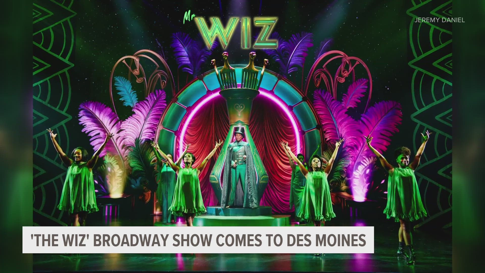 "The Wiz" parallels the original story of Dorothy Gale's adventures in Oz with a few twists.