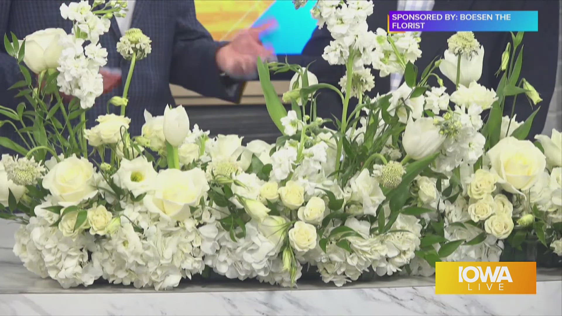 Let Boesen create your wedding bouquet, table arrangements and boutonnieres! Find them at the Des Moines Wedding Show this Sunday | Paid Content