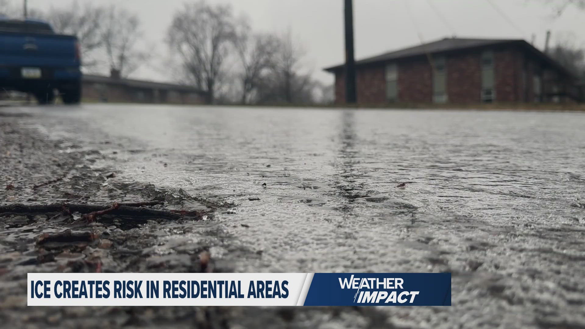 Local 5's Meghan MacPherson was live in downtown Des Moines with a look at the slick roads and sidewalks.