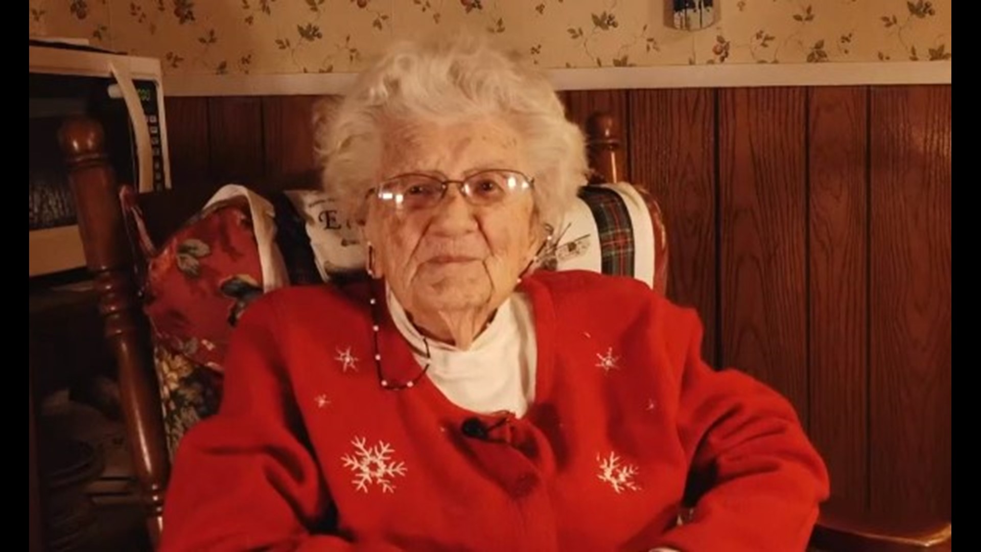 Dottie Brown, knitting since 1920
