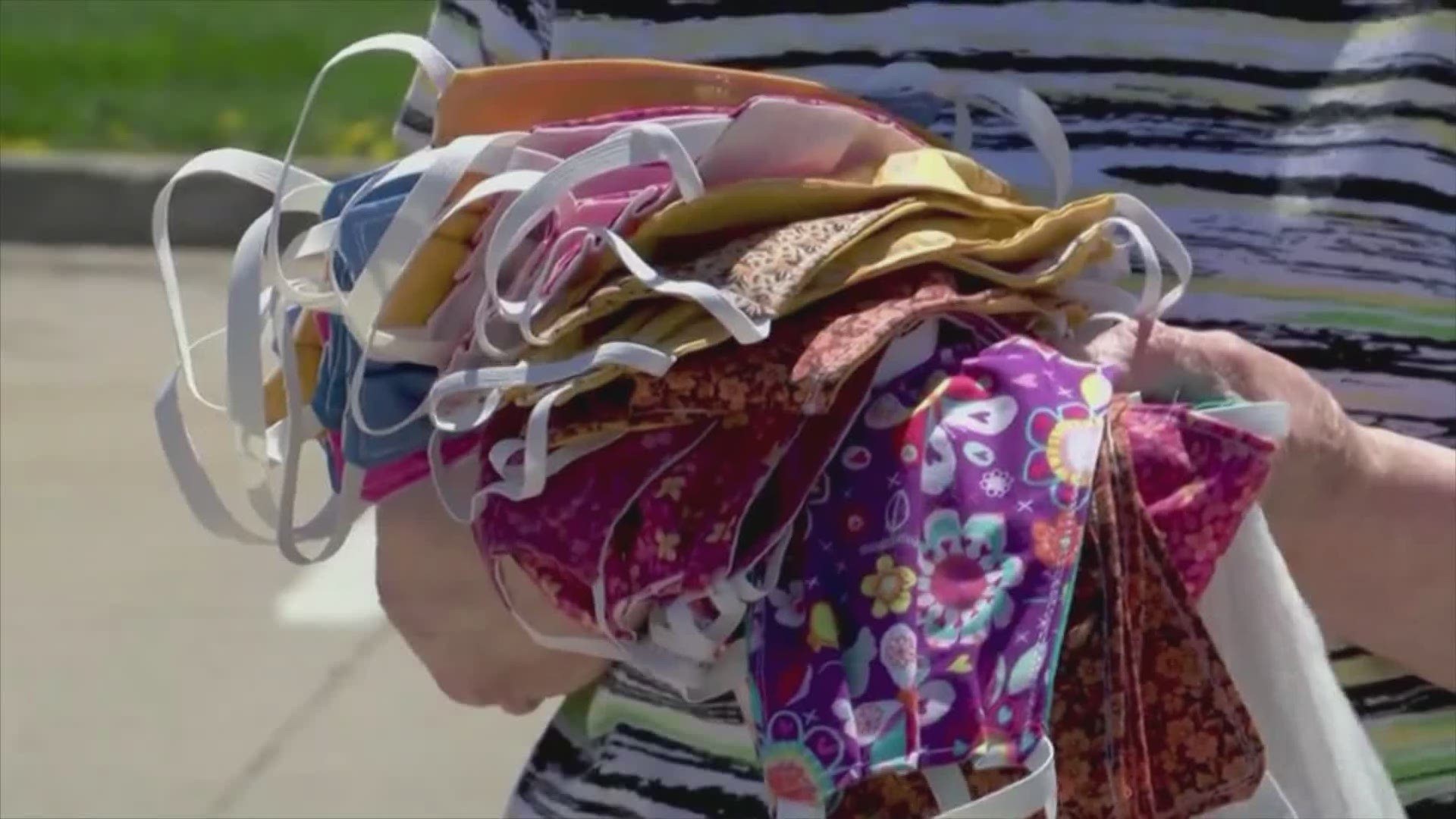 87-year-old Iowa woman crafts 1,000 masks for health care workers during pandemic