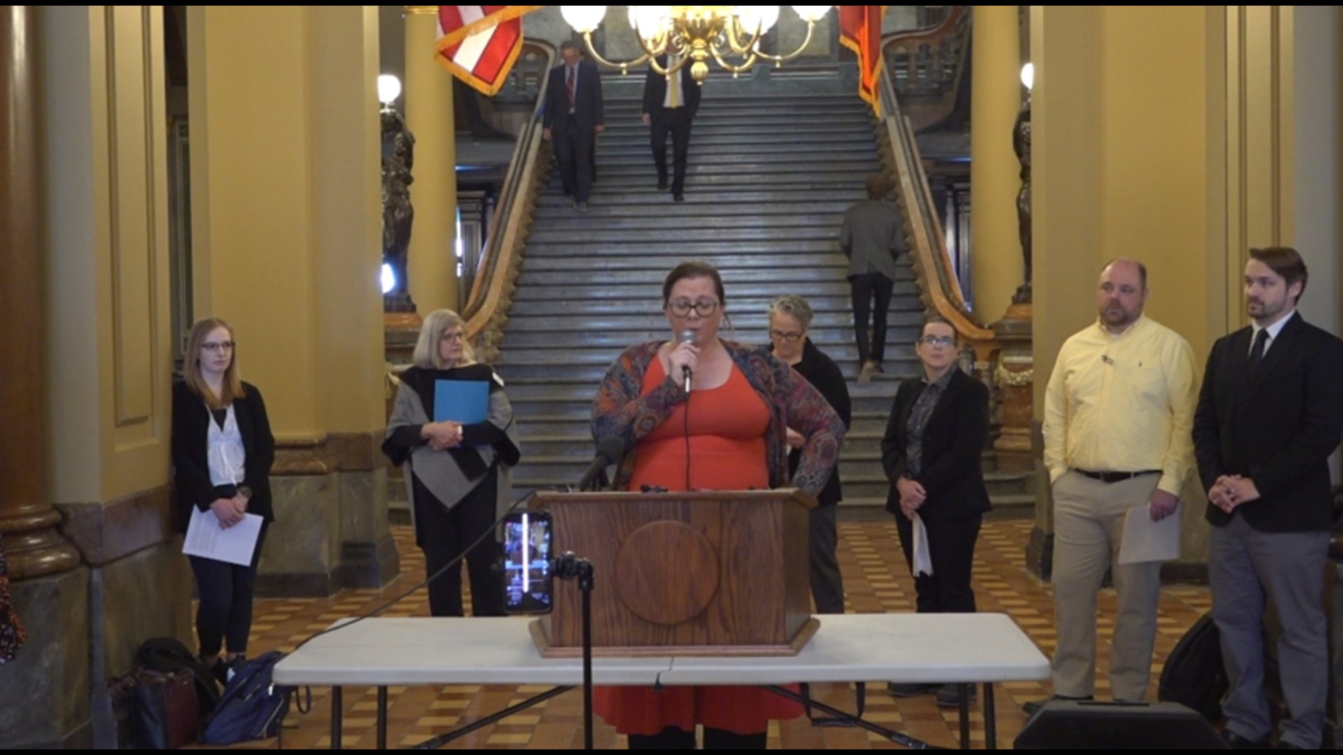 Iowa Hunger Coalition rallies at state capitol, calls on legislators to