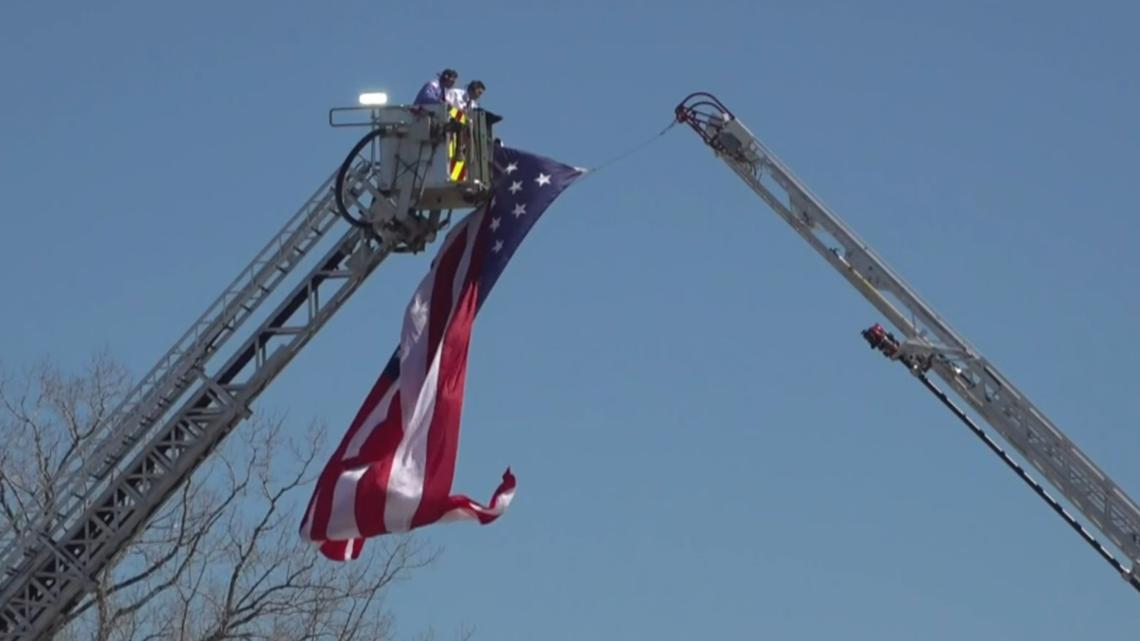 Iowa honors fallen army reservists with procession through Des Moines