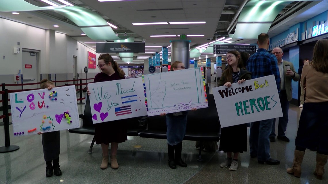 'Pure joy': Iowans stuck in Tel Aviv return to families - Vimarsana News