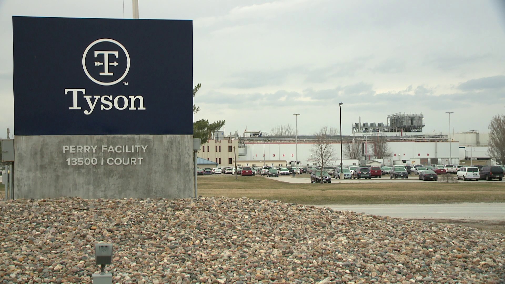 The plant's closure impacts around 1,200 production employees.