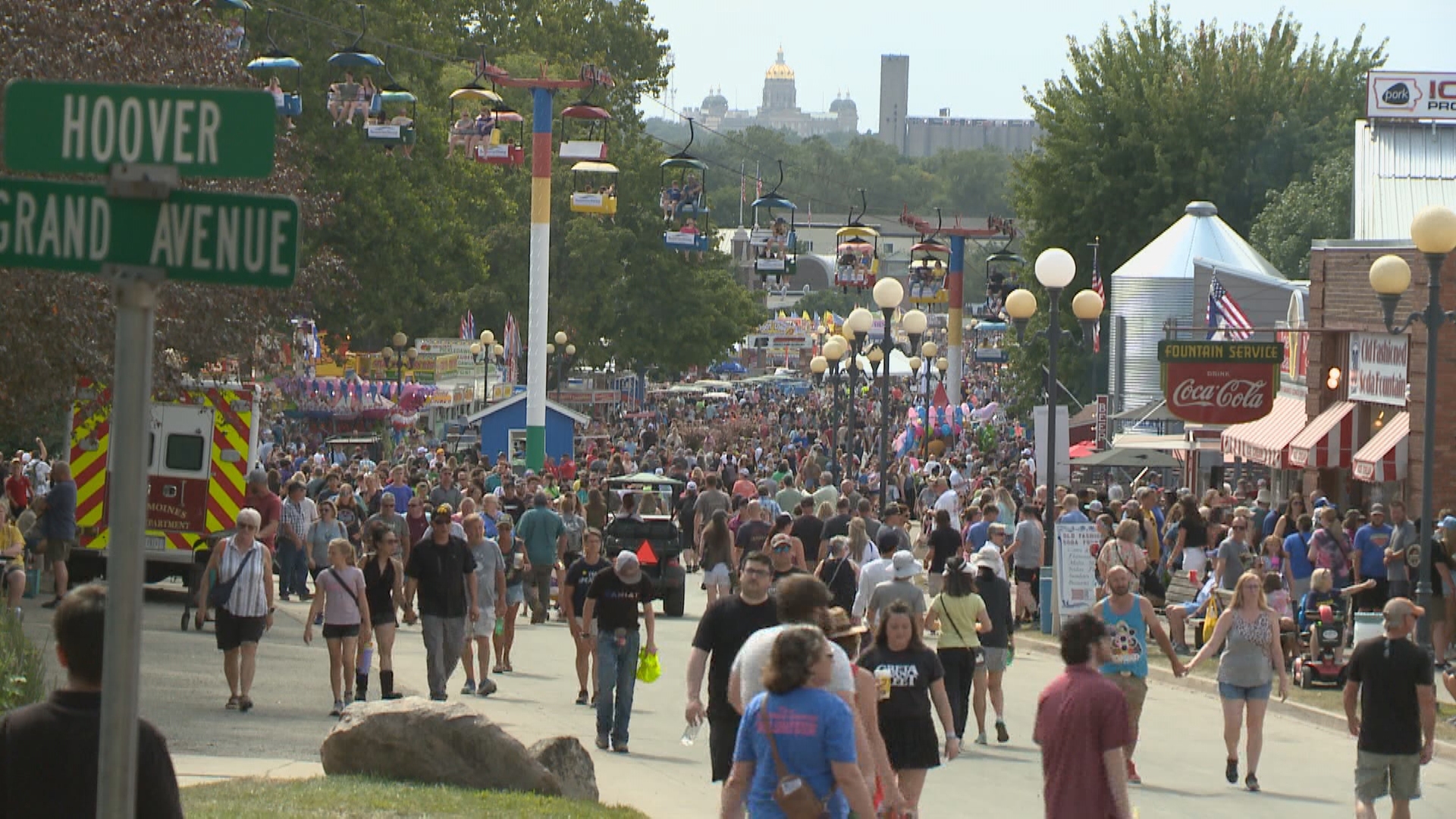 An Iowa State Fair spokesperson said that the fair does not manage the location, but that by not operating in good faith it would be violating its contract.