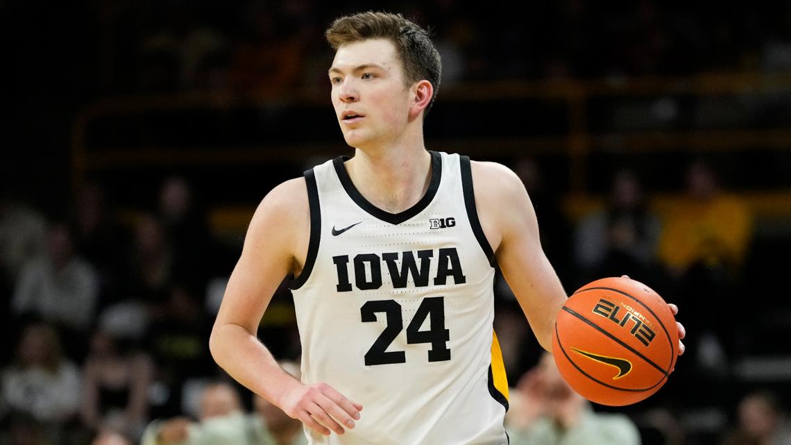 Iowa men host Robert Morris to start season