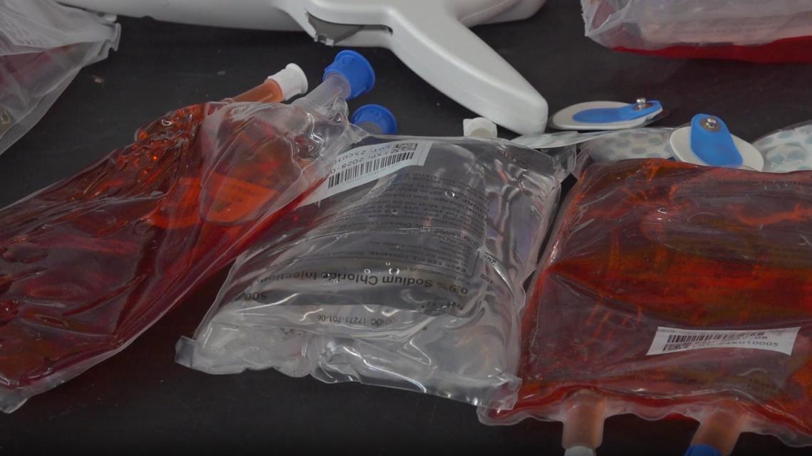 Des Moines metro paramedics to start offering blood during critical moments