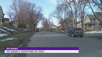 Police: man shot to death in Des Moines Friday night