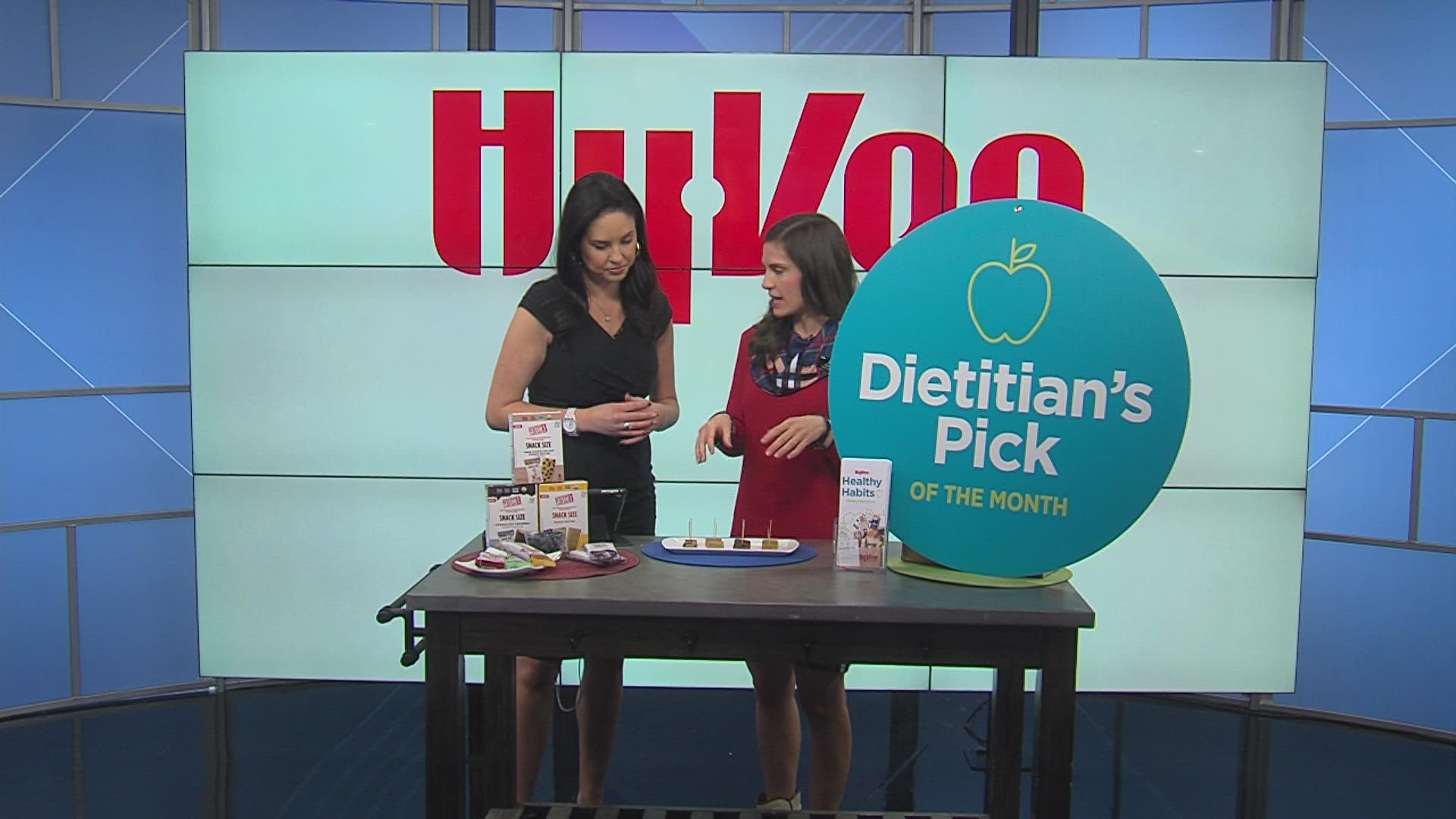 Hy-Vee dietitian Erin Good recommends starting your turkey day with 'Perfect Bar'.