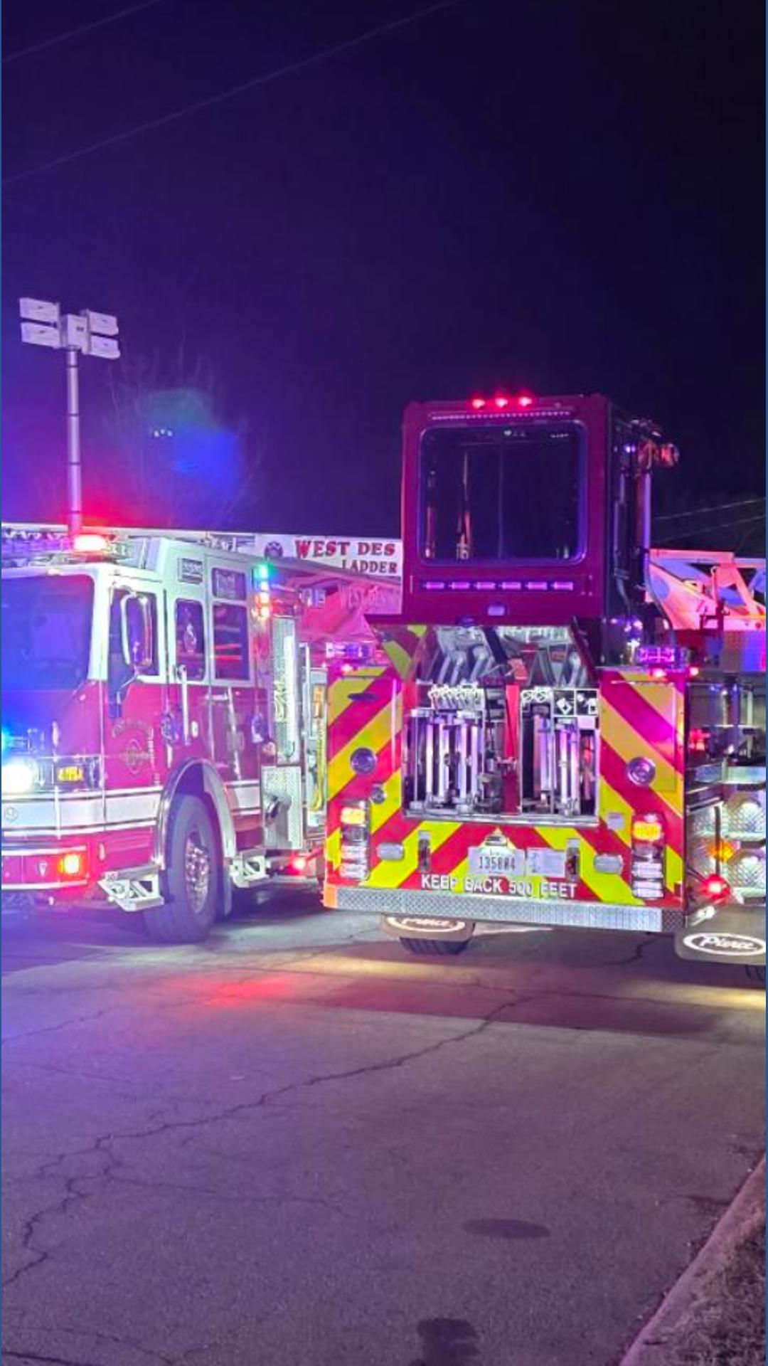 No injuries in overnight house fire in West Des Moines | weareiowa.com
