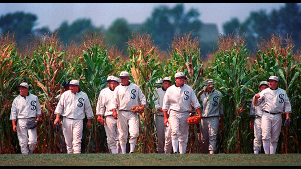 Fans flock to Iowa for MLB's second annual Field of Dreams game