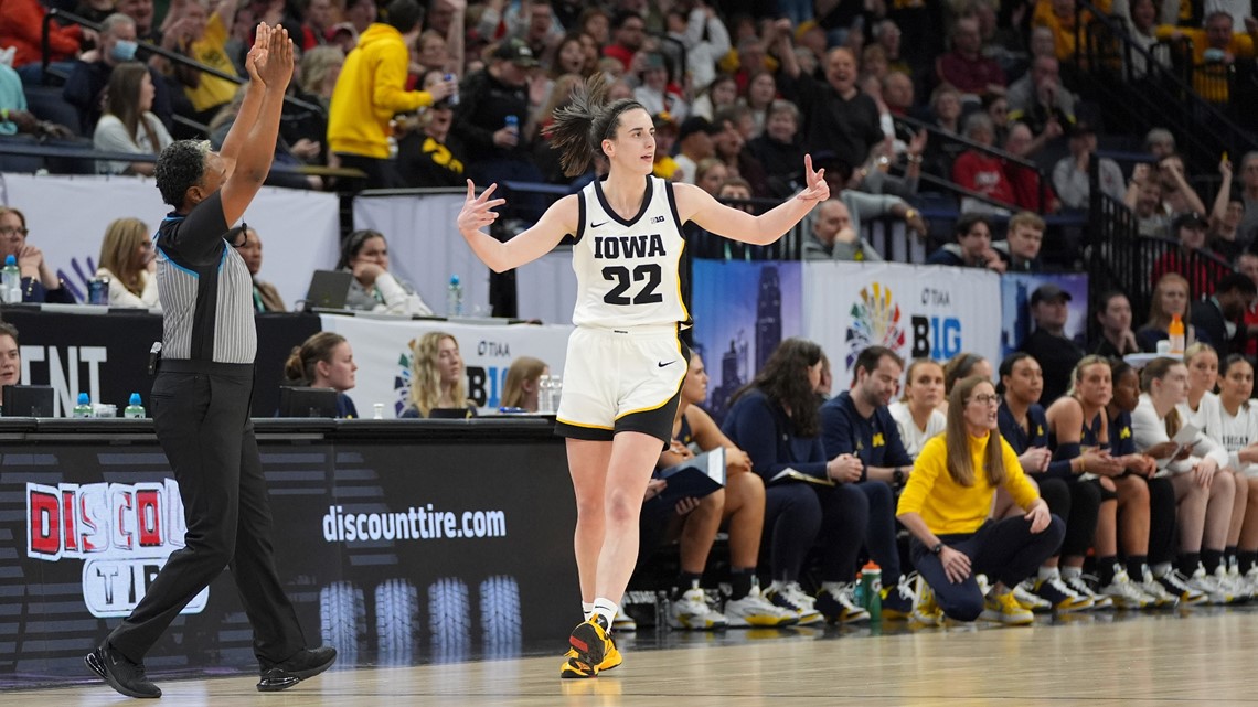 Iowa, Michigan WBB: Clark leads with 28 pts in Big 10 semifinals ...