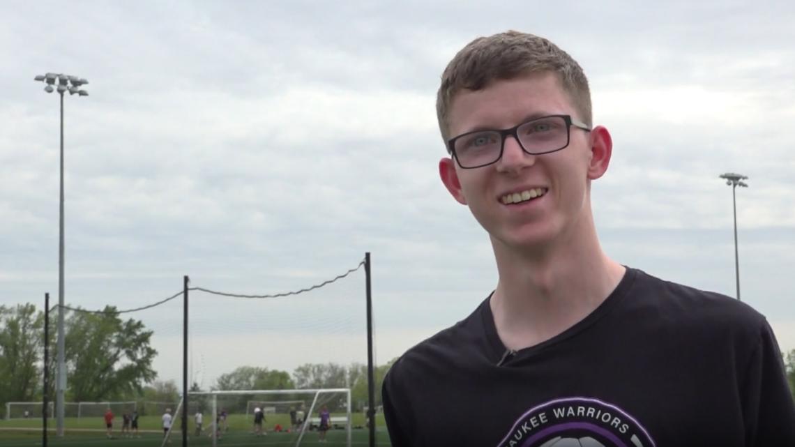 Smiling though adversity: Waukee soccer team manager inspiring others with positive attitude