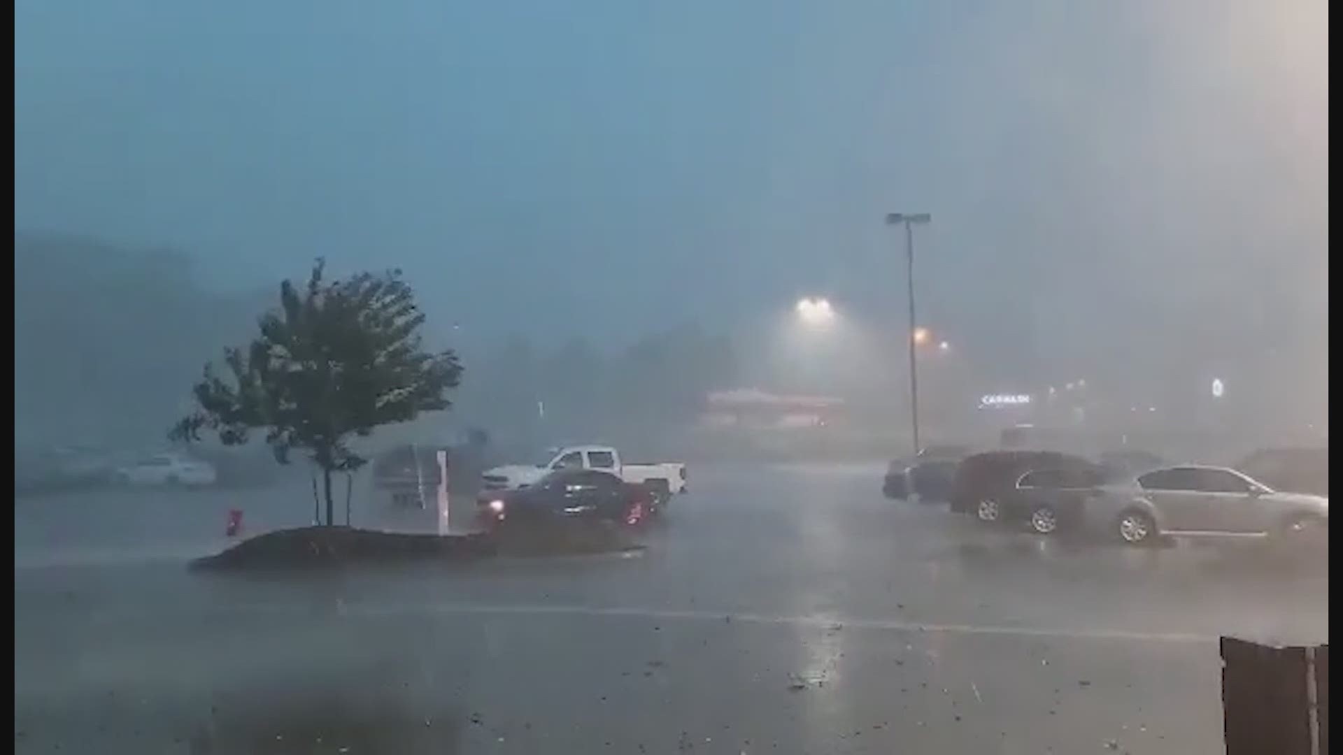 Wind and rain slam into Ames the morning of August 10, 2020. Credit: Charlie Hull