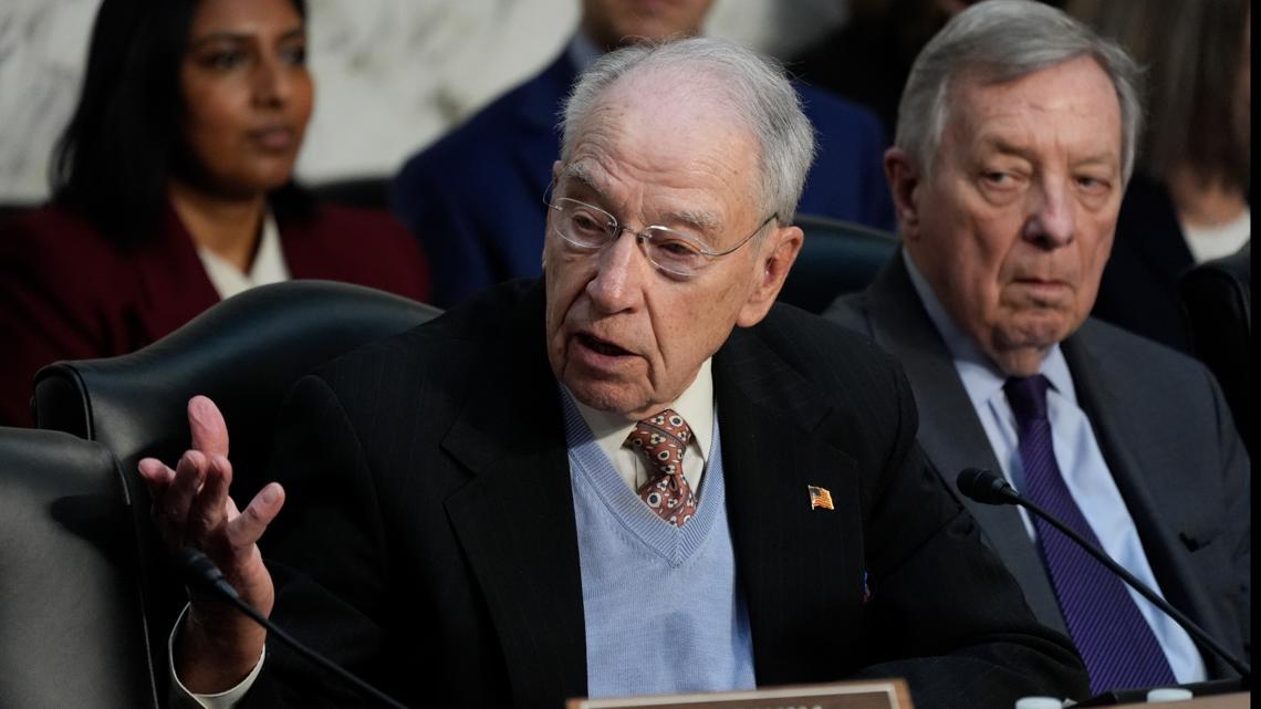 Phiên điều trần phê chuẩn Pam Bondi: Thượng nghị sĩ Chuck Grassley chất vấn ứng cử viên Tổng chưởng lý của Trump | weareiowa.com