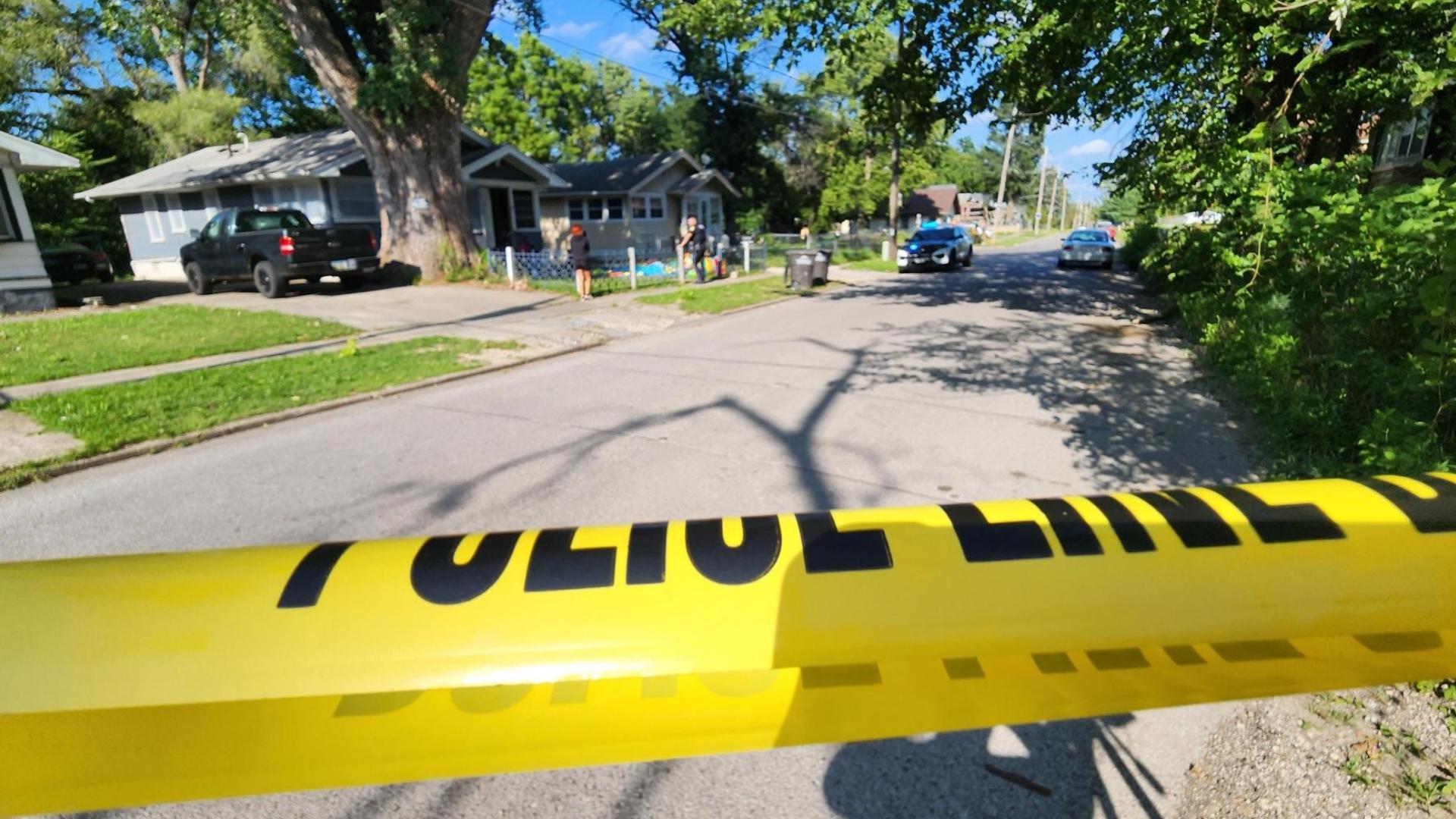 An 18-year-old male has been transported to the hospital with a gunshot wound, the Des Moines Police Department said.